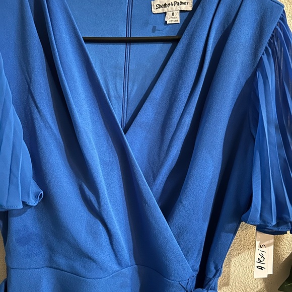 Formal dress - Picture 3 of 4